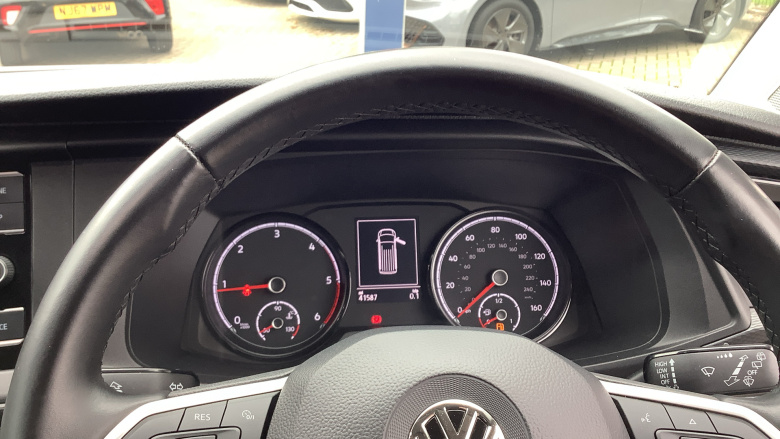 Volkswagen Transporter Shuttle T32 Swb Diesel 2.0 TDI 110PS SE Minibus